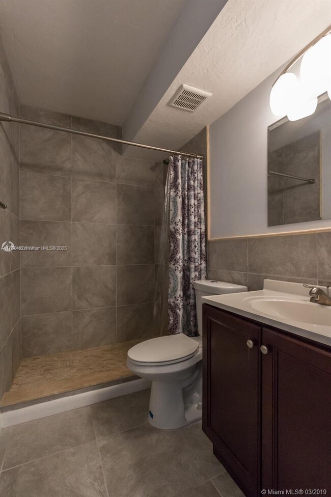 7 Fanshaw A in Boca Raton, FL - Building Photo - Building Photo