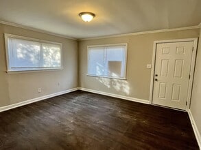 2703 Wingate Ave in Charlotte, NC - Building Photo - Building Photo