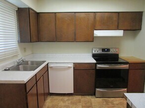 2039 Barbour Dr in Fairfield, CA - Building Photo - Building Photo