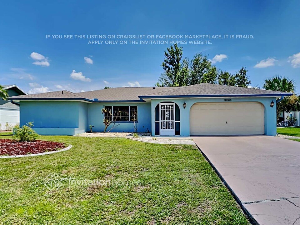 26323 Guayaquil Dr in Punta Gorda, FL - Building Photo
