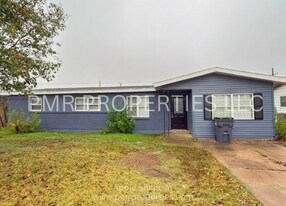 126 SW 45th St in Lawton, OK - Building Photo