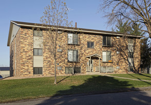 Juniper Grove Apartments in St. Cloud, MN - Building Photo