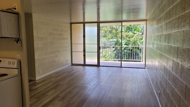 property at 95-227-227 Waikalani Dr