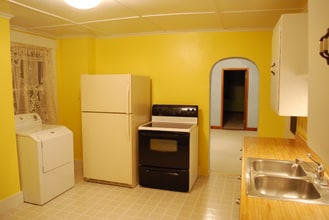 421 Summit St in Dubuque, IA - Building Photo - Building Photo