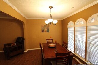 1707 Timber Oak St in San Antonio, TX - Building Photo - Building Photo