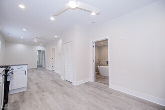 2113 N Bingham St in Chicago, IL - Building Photo - Building Photo