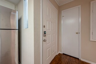 14911 Wunderlich Dr in Houston, TX - Building Photo - Building Photo