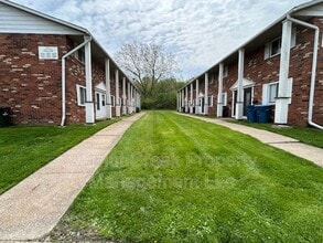 659-669 Shoreline Dr in Vermilion, OH - Building Photo - Building Photo