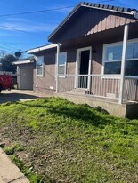 375 Monterey Ave in Yuba City, CA - Building Photo