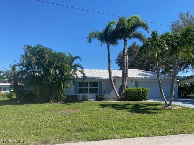 15351 Allen Way in Ft. Myers, FL - Building Photo