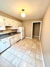 96 Dixon St in Kitchener, ON - Building Photo - Building Photo