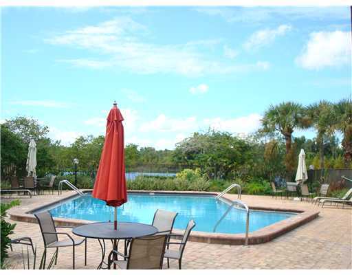 4515 Pine Meadows Rd in Orlando, FL - Building Photo