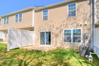 730 Twisted Oak Dr NW in Christiansburg, VA - Building Photo - Building Photo