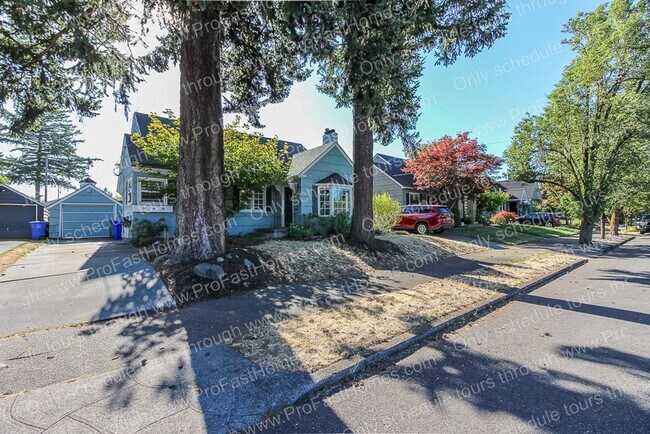 1612 NE 62nd Ave in Portland, OR - Building Photo - Building Photo