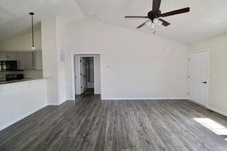 2358 Whitestone Dr in Harrisonburg, VA - Building Photo - Building Photo