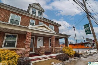 1662 Main St in Hellertown, PA - Building Photo - Building Photo