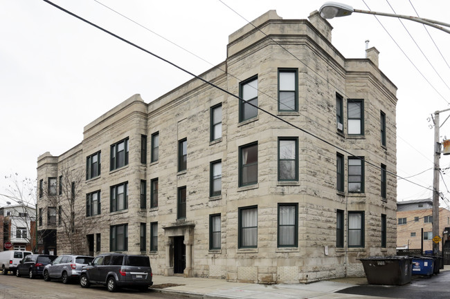 2532 W Chicago Ave in Chicago, IL - Building Photo - Building Photo