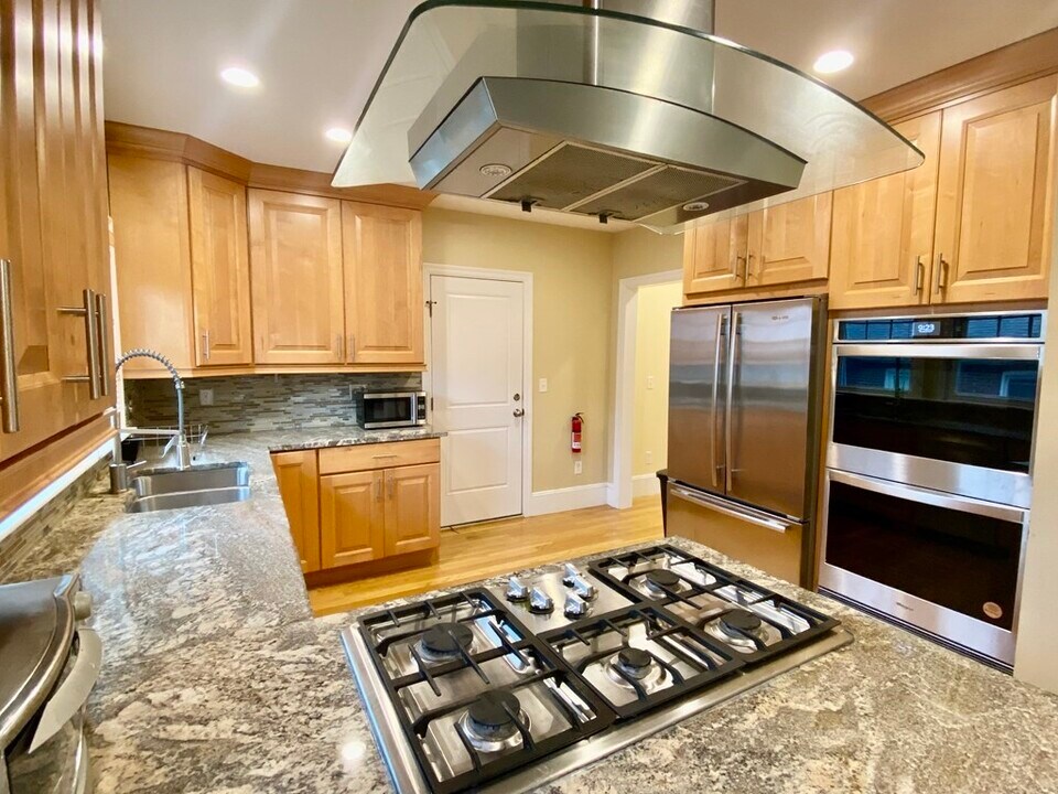 57 Lawton St, Unit 2 in Brookline, MA - Building Photo