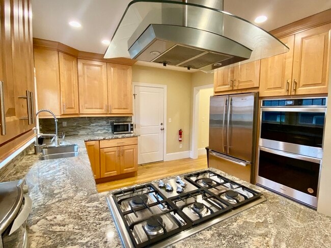 57 Lawton St, Unit 2