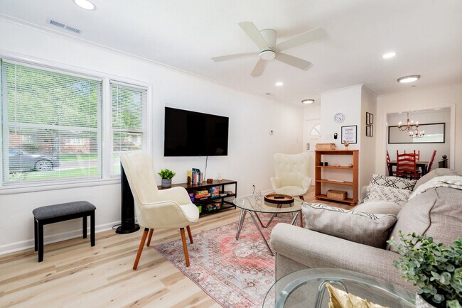 4421 Picajune Ave in Berkeley, MO - Building Photo - Building Photo