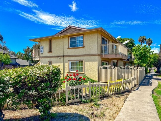 property at 577 Freeway Dr