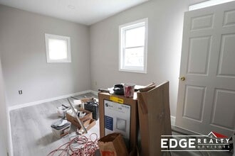 66 Quint Ave, Unit 1 in Boston, MA - Foto de edificio - Building Photo