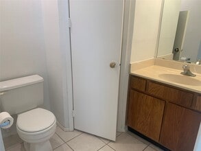 2710 Grants Lake Blvd in Sugar Land, TX - Building Photo - Building Photo