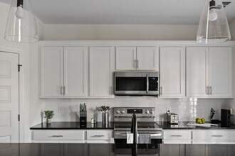 3319 Old Hickory Blvd in Nashville, TN - Foto de edificio - Building Photo