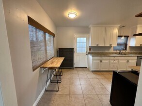 903 W Olive Ave in Redlands, CA - Building Photo - Building Photo