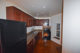 13 S St NE in Washington, DC - Building Photo - Building Photo