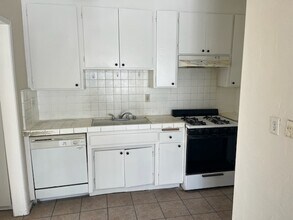 7028 Alabama Ave, Unit 6 in Los Angeles, CA - Building Photo - Building Photo