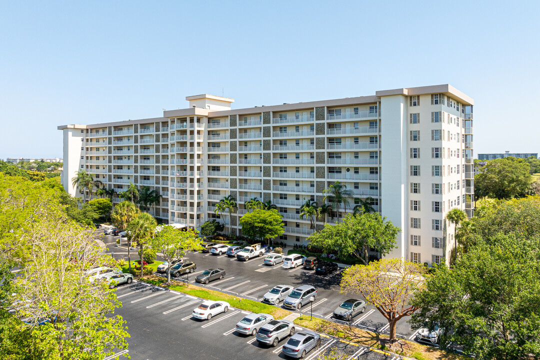 Palm-Aire Building 112 in Pompano Beach, FL - Building Photo