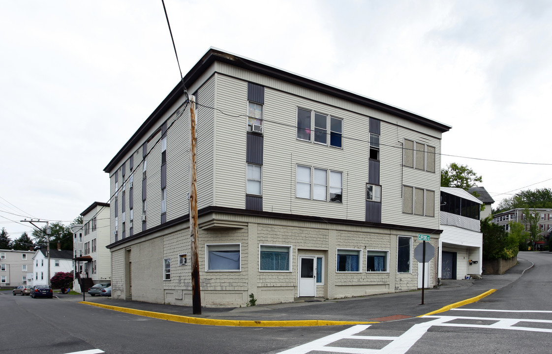 3 Clifford St in Biddeford, ME - Foto de edificio