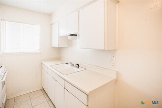 1239 N LBJ Dr in San Marcos, TX - Building Photo - Building Photo