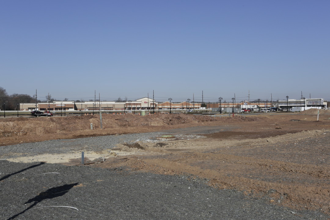 The Heights at Main Street in North Brunswick, NJ - Building Photo