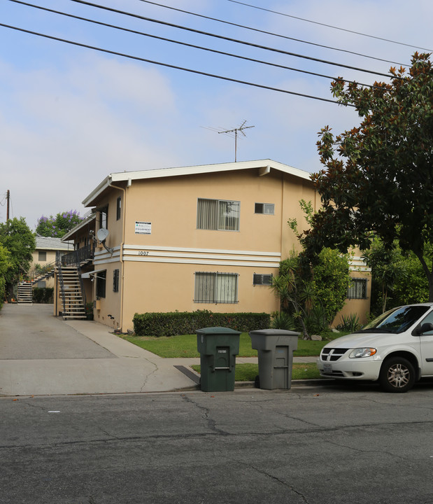 1007 N Louise St in Glendale, CA - Building Photo