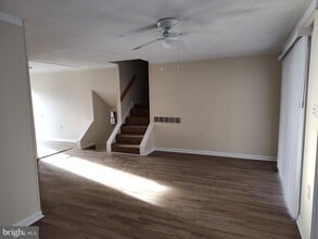 29496 Corbin Pkwy in Easton, MD - Foto de edificio - Building Photo