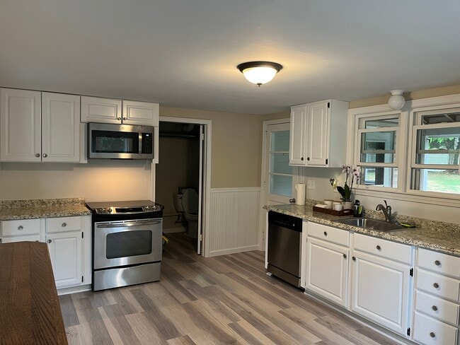 17 Southridge Dr