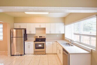 7921 Juniper St in Miramar, FL - Foto de edificio - Building Photo