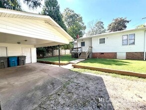 701 McKnight St in Belmont, NC - Building Photo - Building Photo