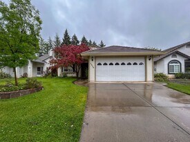 2038 Huntington Dr in Chico, CA - Building Photo