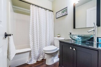 620 S 23rd St, Unit SI ID1045878P in Tacoma, WA - Foto de edificio - Building Photo