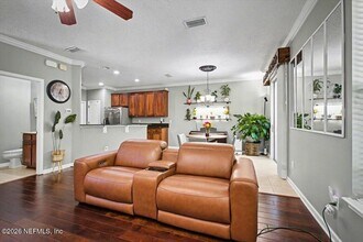 2327 Caney Oaks Dr in Jacksonville, FL - Building Photo - Building Photo