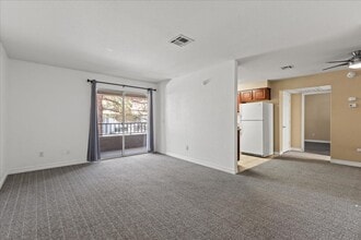 2606 S Durango Dr in Las Vegas, NV - Building Photo - Building Photo