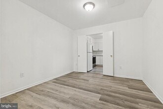 10271 Braddock Rd in Fairfax, VA - Building Photo - Building Photo