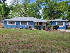 4311 S Thatcher Ave in Tampa, FL - Building Photo