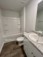 7789 Pin Oak Dr N in Theodore, AL - Foto de edificio - Building Photo