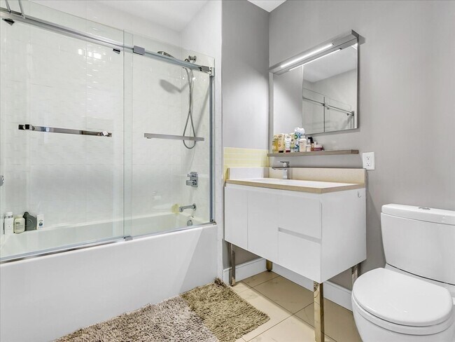 150 Dorchester Ave, Unit 1 in Boston, MA - Building Photo - Building Photo