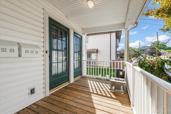 51 Craig Ave in Freeport, NY - Building Photo - Building Photo