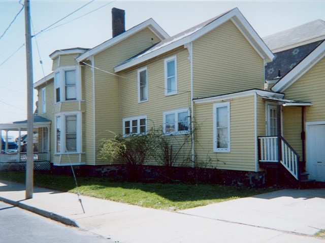 24 Spring St in Gloversville, NY - Building Photo - Building Photo